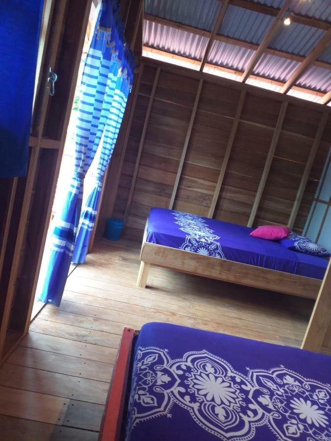 Life Is Good Bocas del Toro